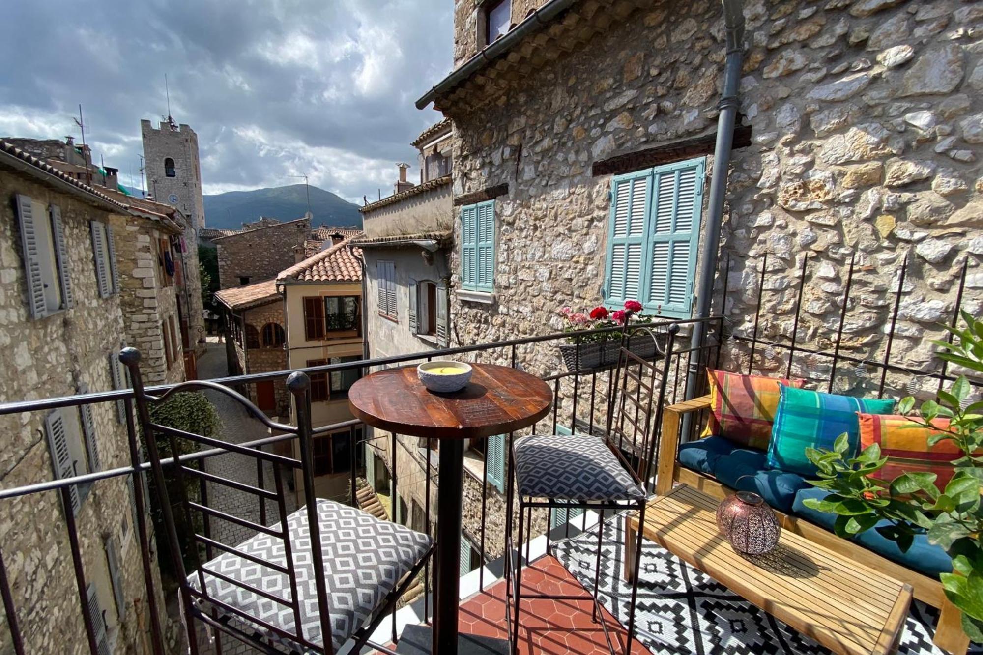06by2 Beautiful Renovated With Terrace * Vence