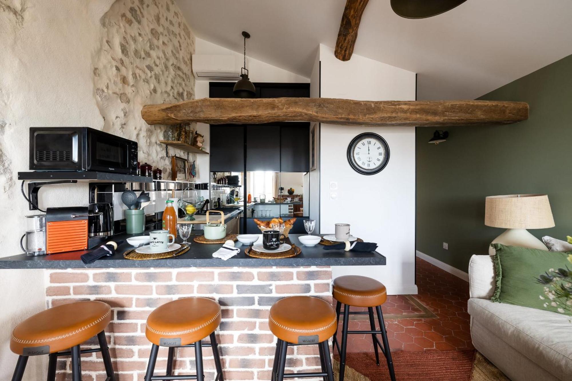 Apartment 06by2 Beautiful Renovated With Terrace *
