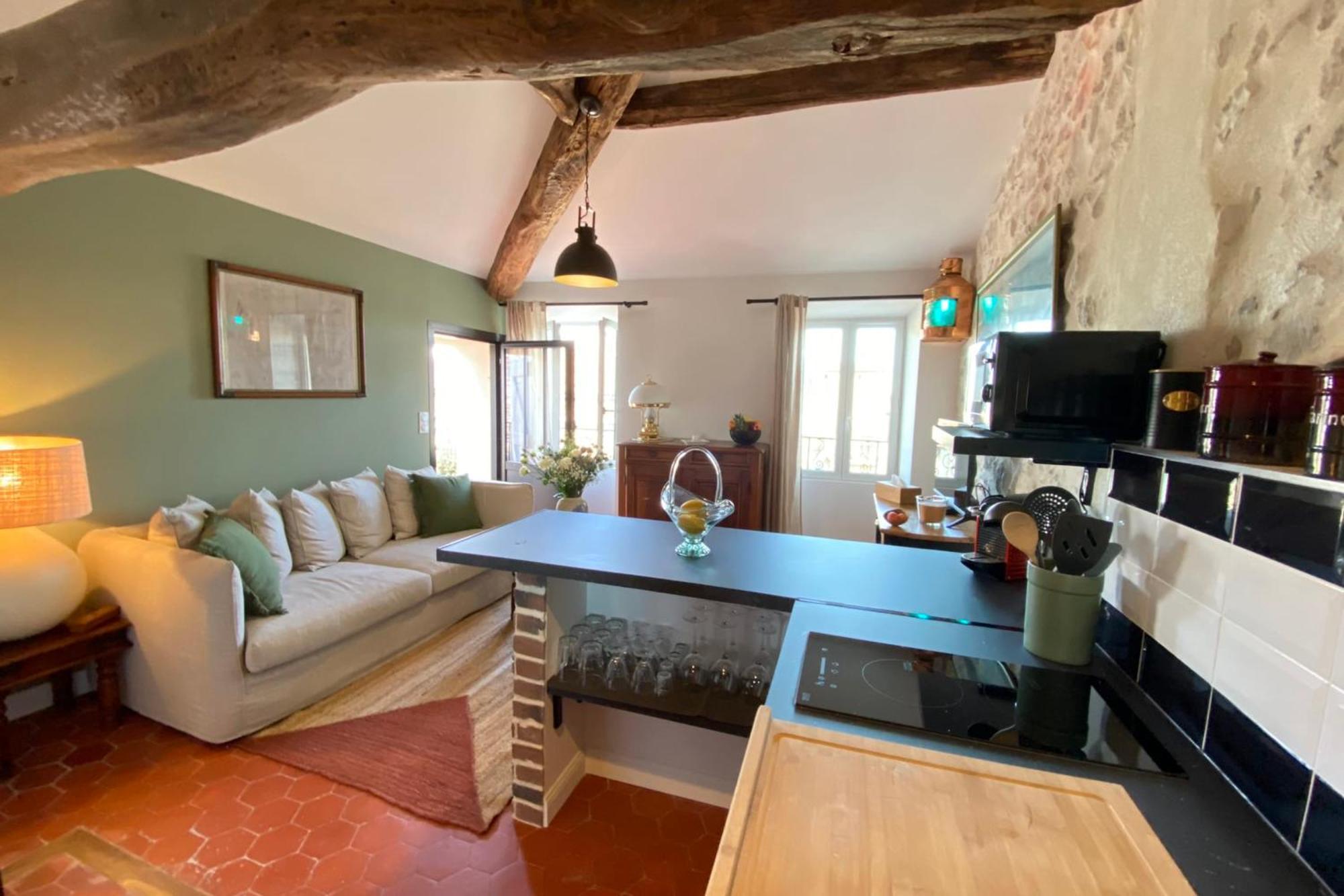 06by2 Beautiful Renovated With Terrace * Vence